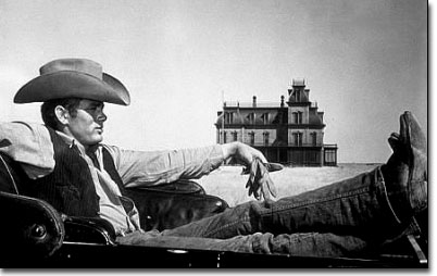 picture of James Dean in front of Marfa's Gaint movie facade